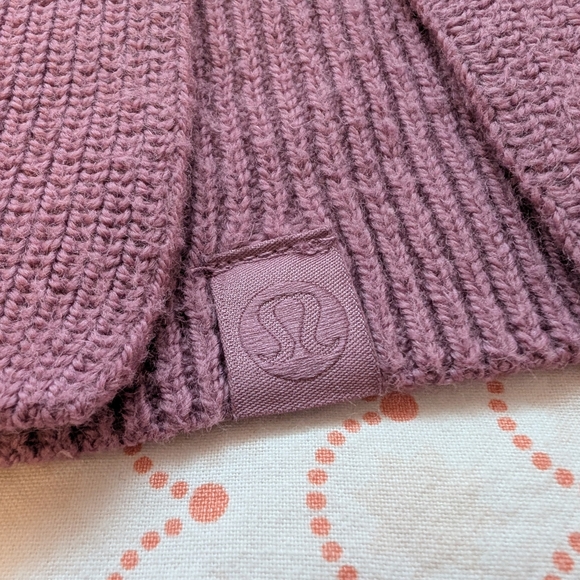 Lululemon Merino Wool Blend Velvet Dust Ribbed Crewneck Sweater - Picture 4 of 8